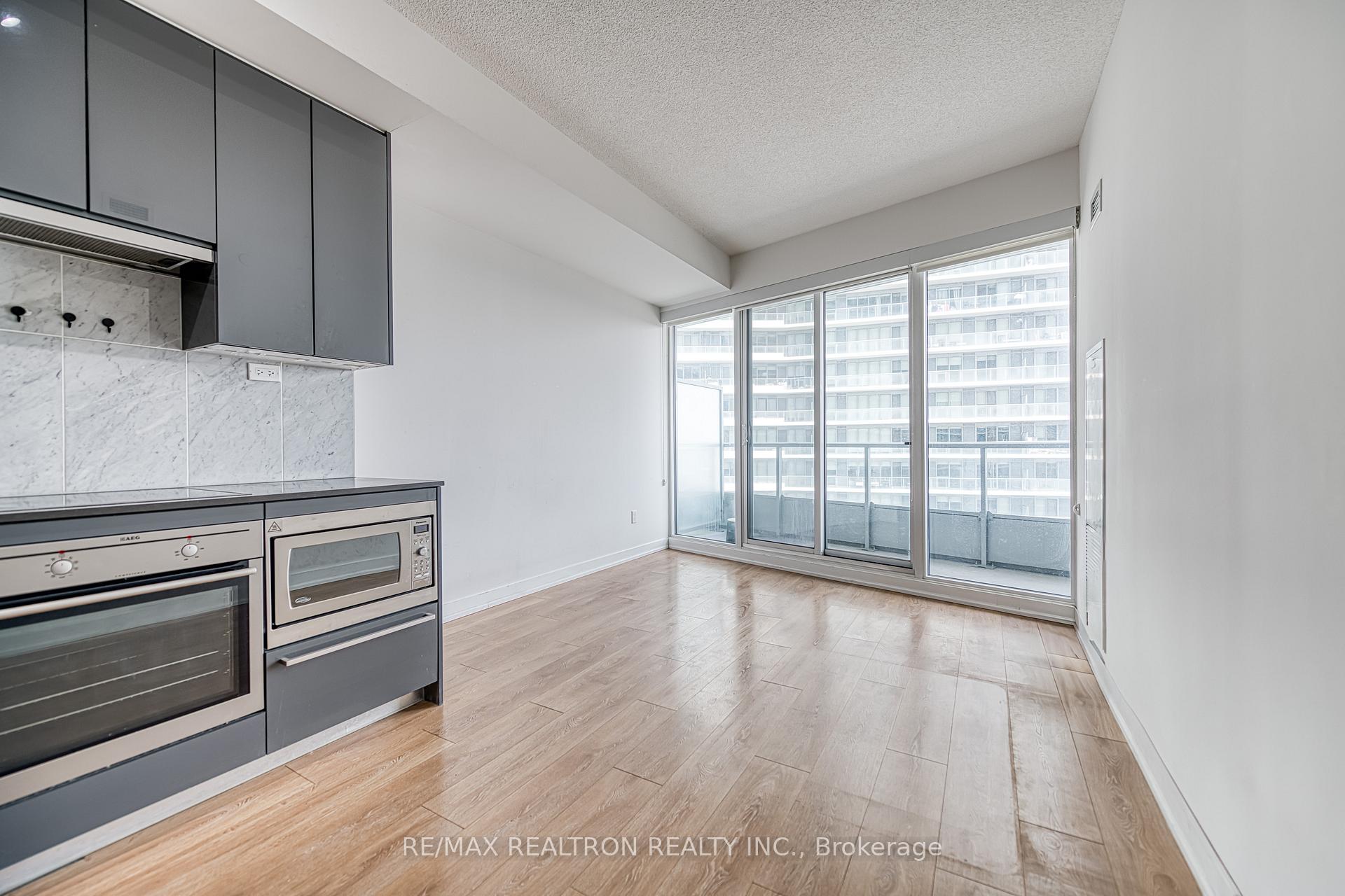 1 Bedroom Condo at 115 Mcmahon, Toronto For sale