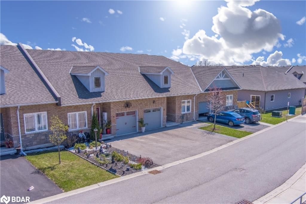56 LILY Drive Orillia Ontario L3V 0G3