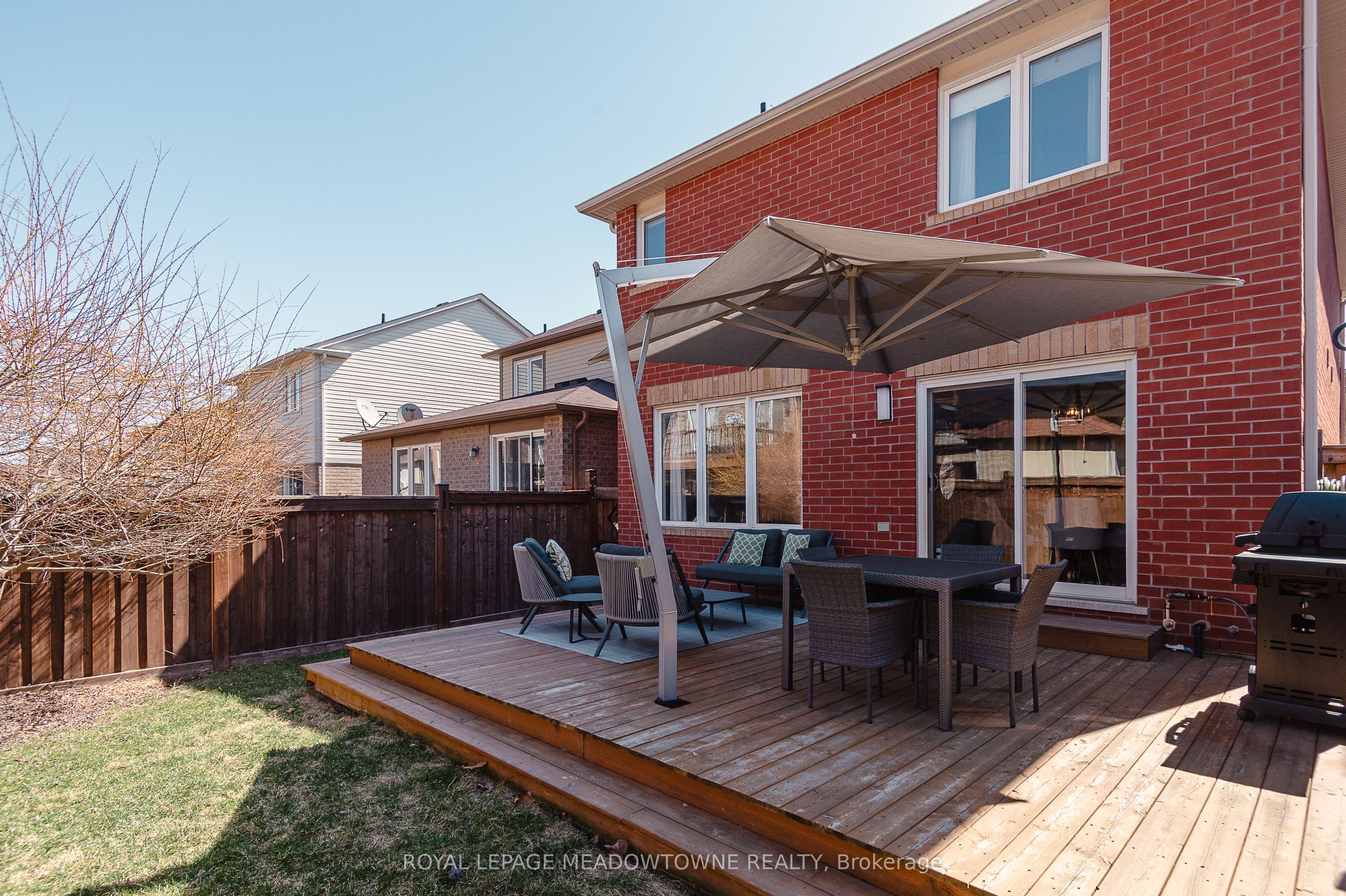 465 Tyrone Crescent