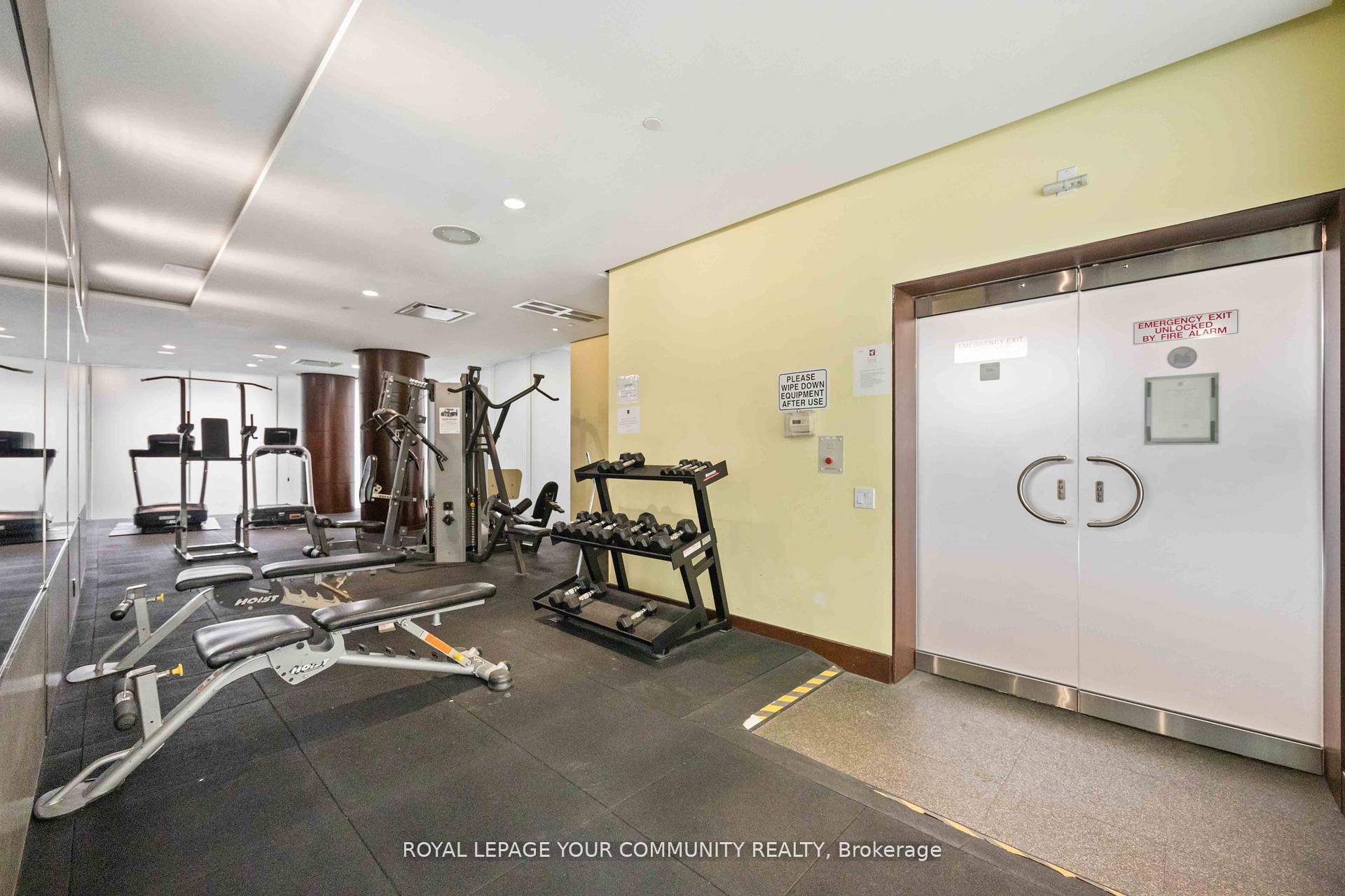 2 Bedrooms Condo at 5 Northtown, Toronto For sale