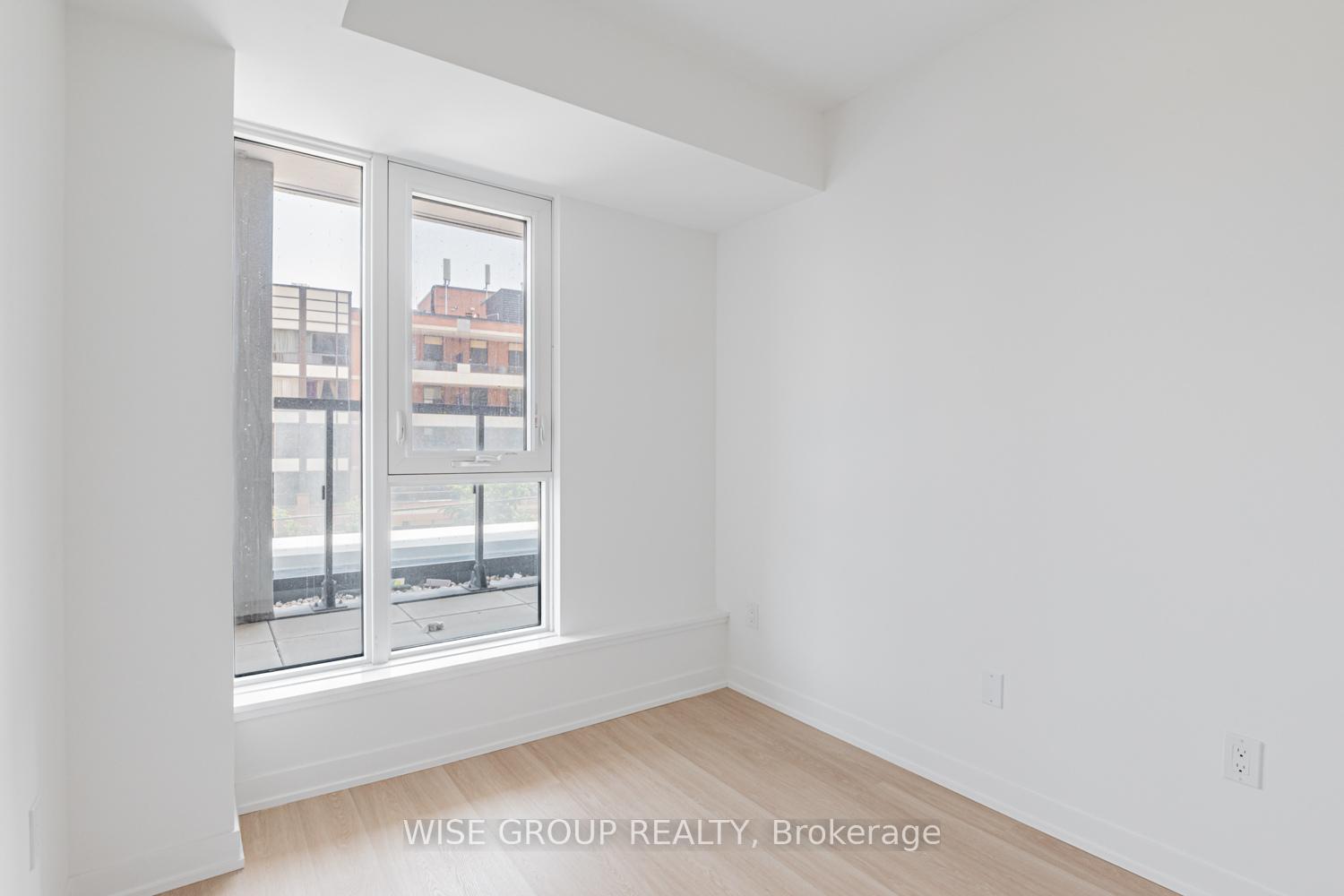 2 Bedrooms Condo at 500 Wilson, Toronto For sale
