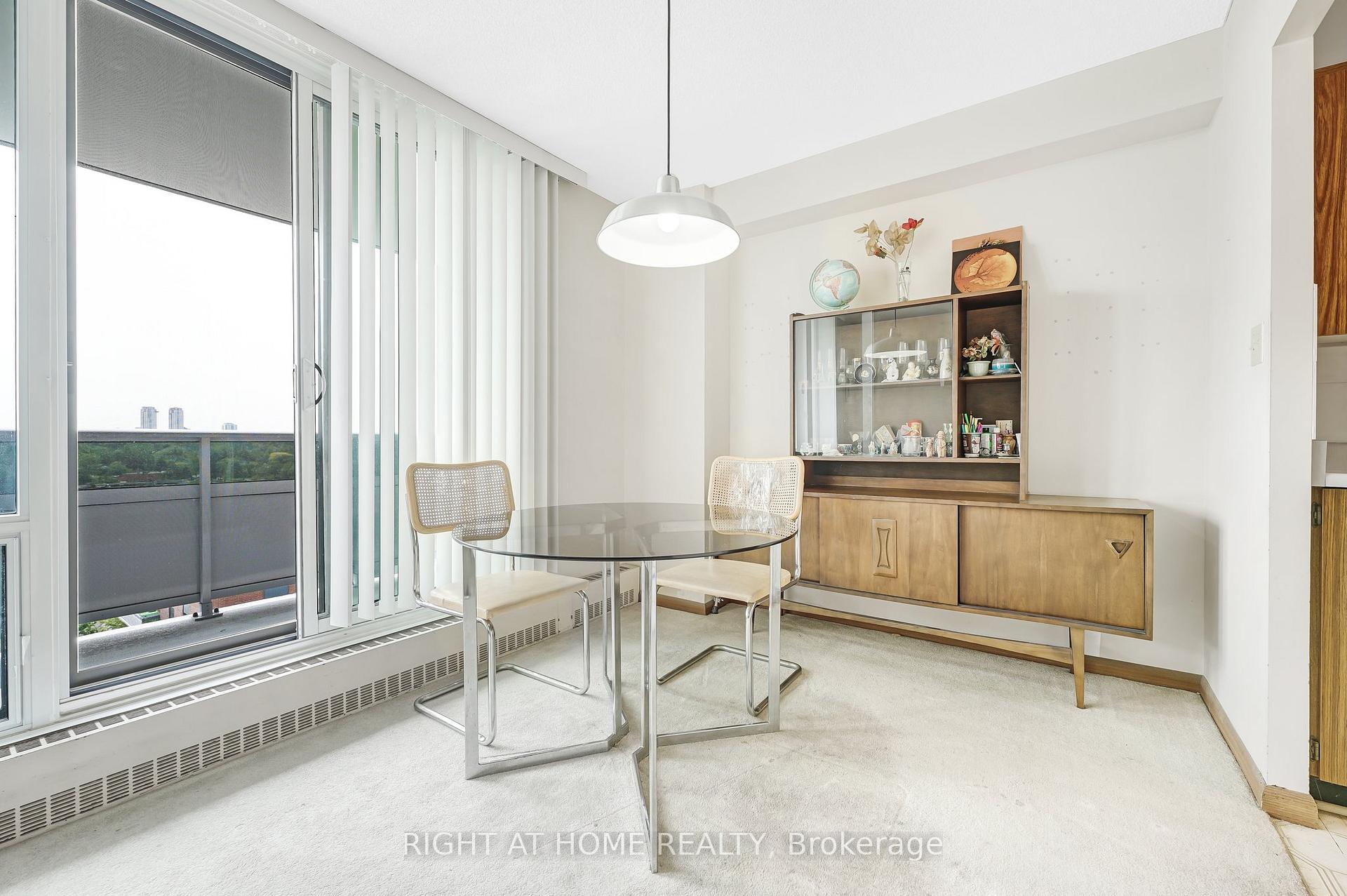 2 Bedrooms Condo at 1250 Bridletowne, Toronto For sale
