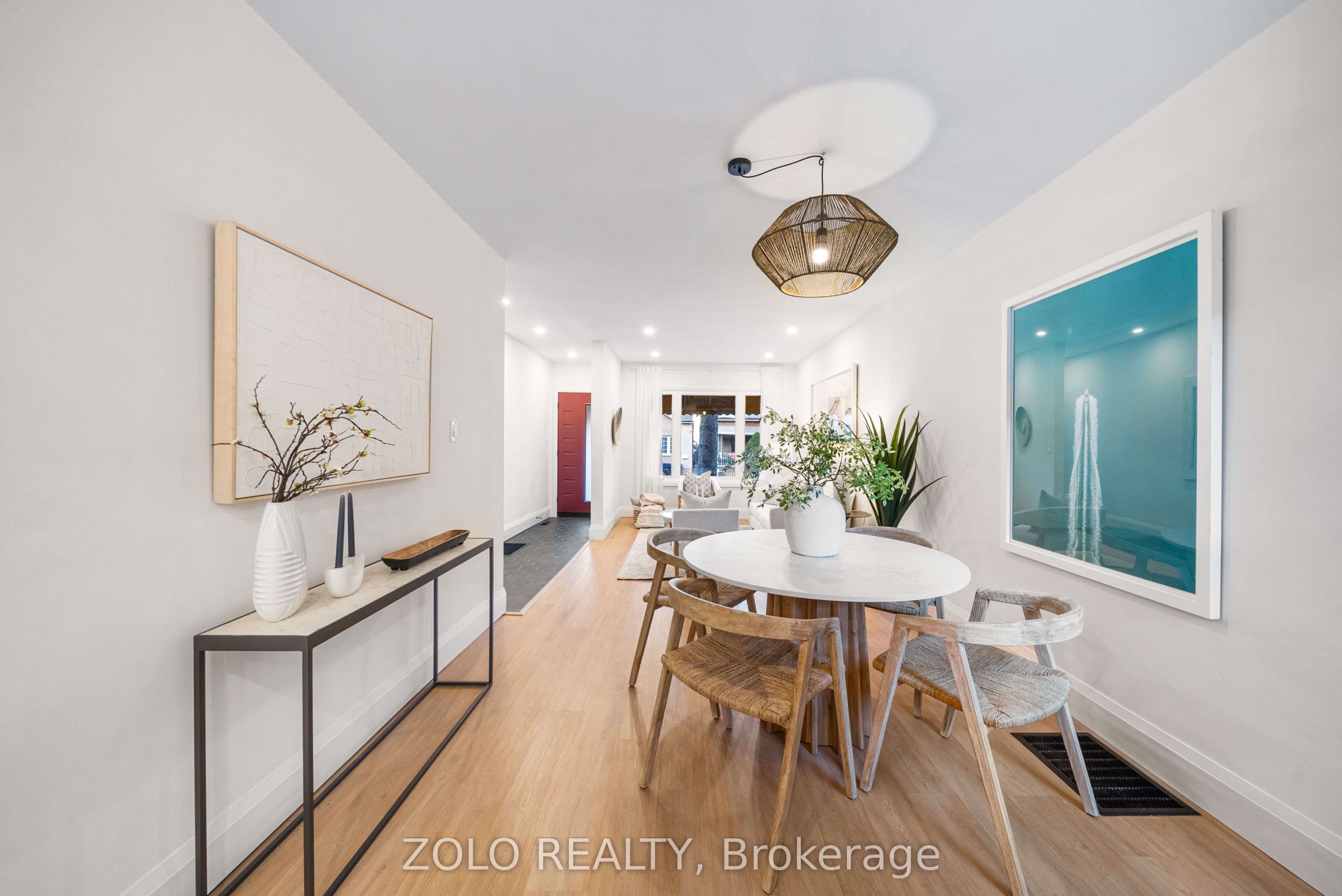 82 Bellwoods Avenue