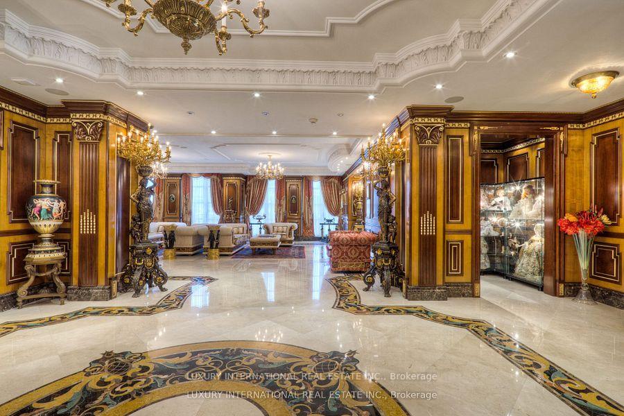 4 Bedrooms Condo at 118 Yorkville, Toronto For sale
