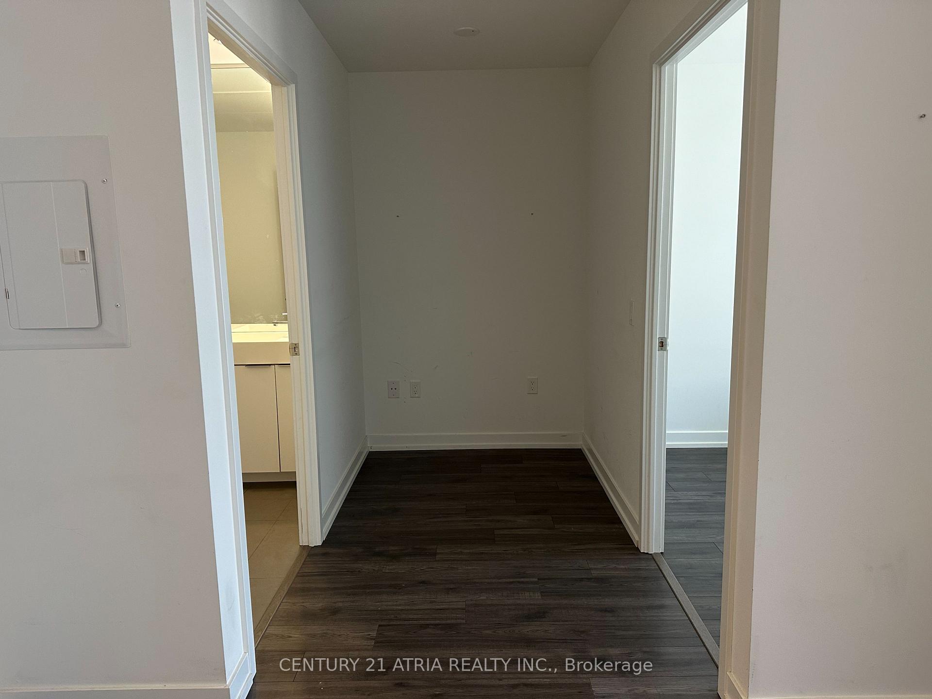 1 Bedroom Condo at 33 Helendale, Toronto For sale
