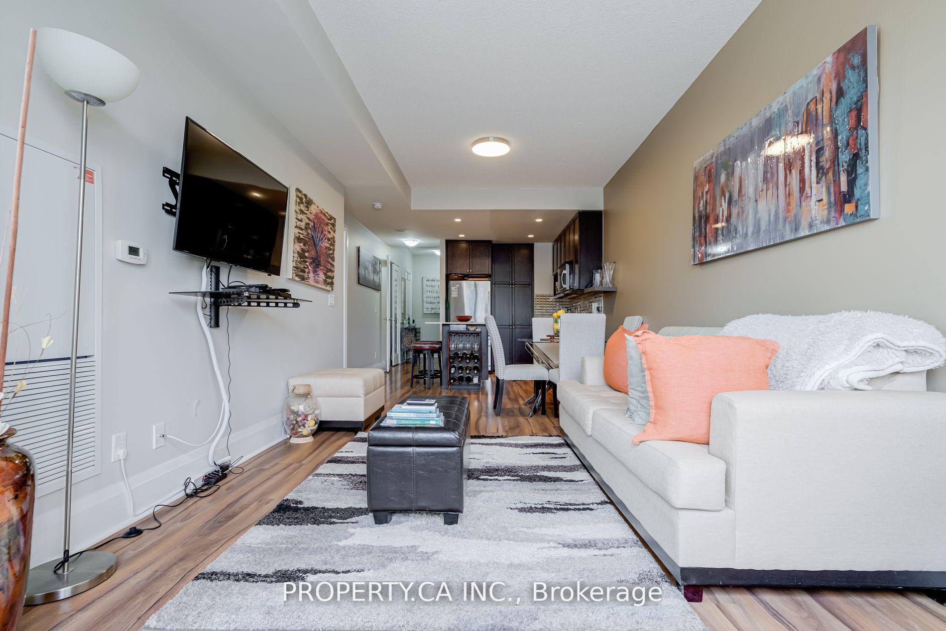 2 Bedrooms Condo at 100 Harrison, Toronto For sale