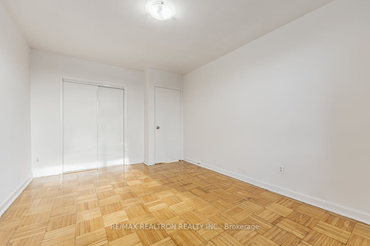 165 Cosburn Avenue, #307
