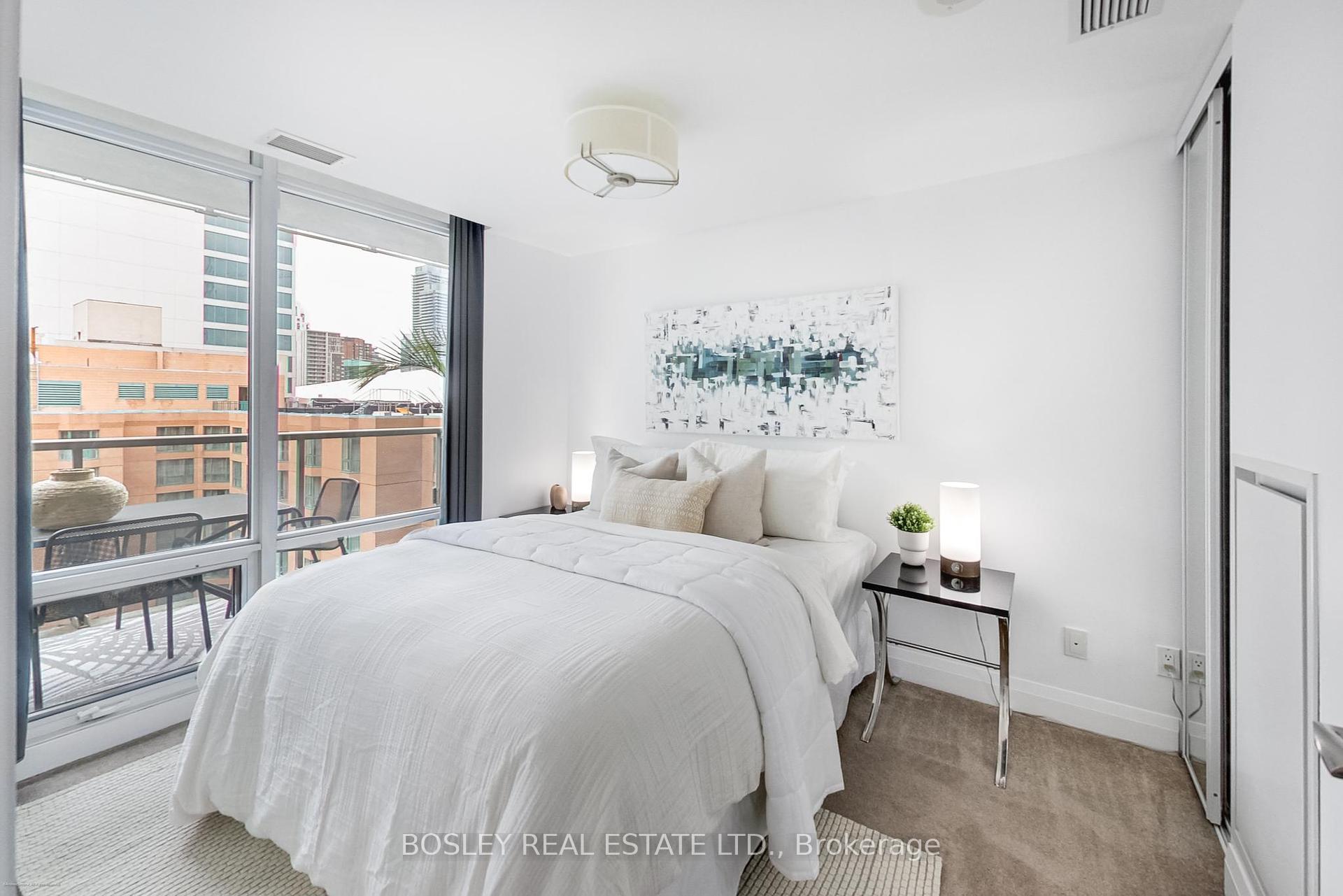 2 Bedrooms Condo at 1 Bedford, Toronto For sale