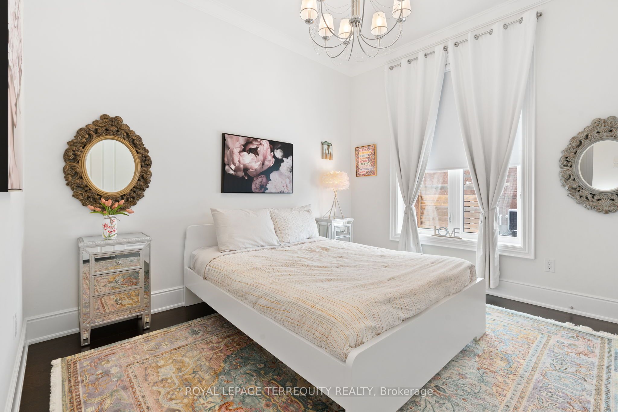 20 Country Club Crescent