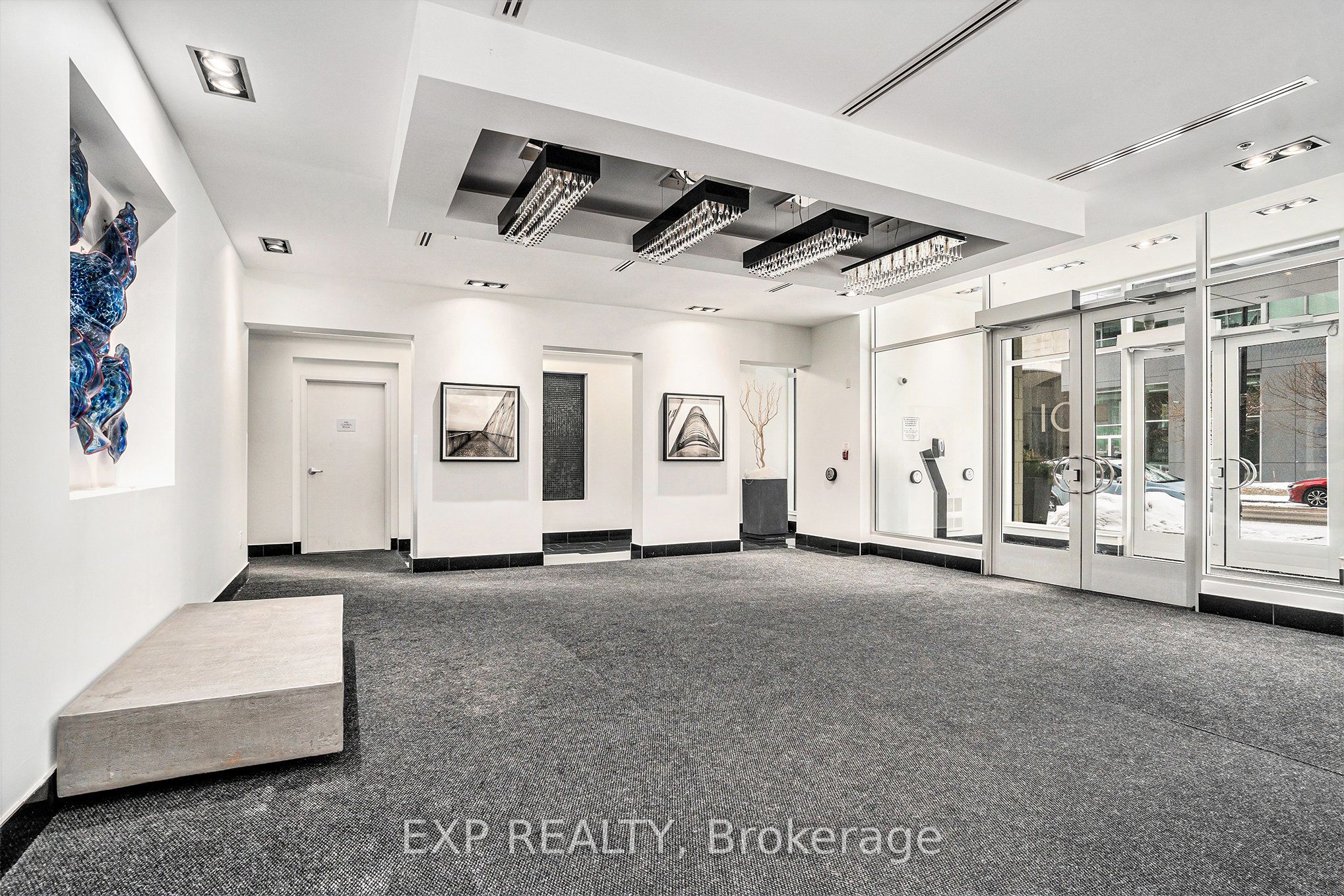 101 Richmond Road, #406