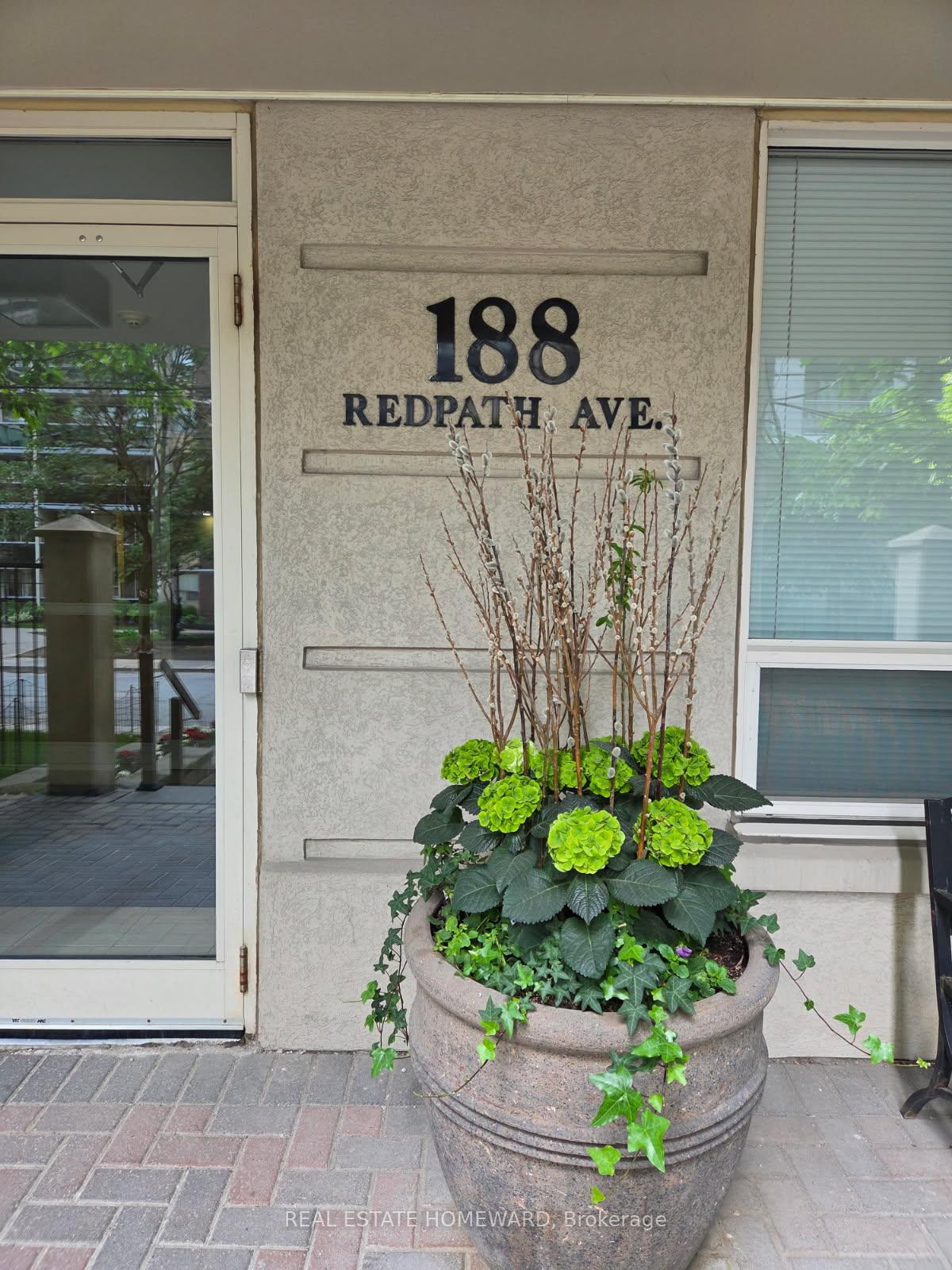 1 Bedroom Condo at 188 Redpath, Toronto For sale