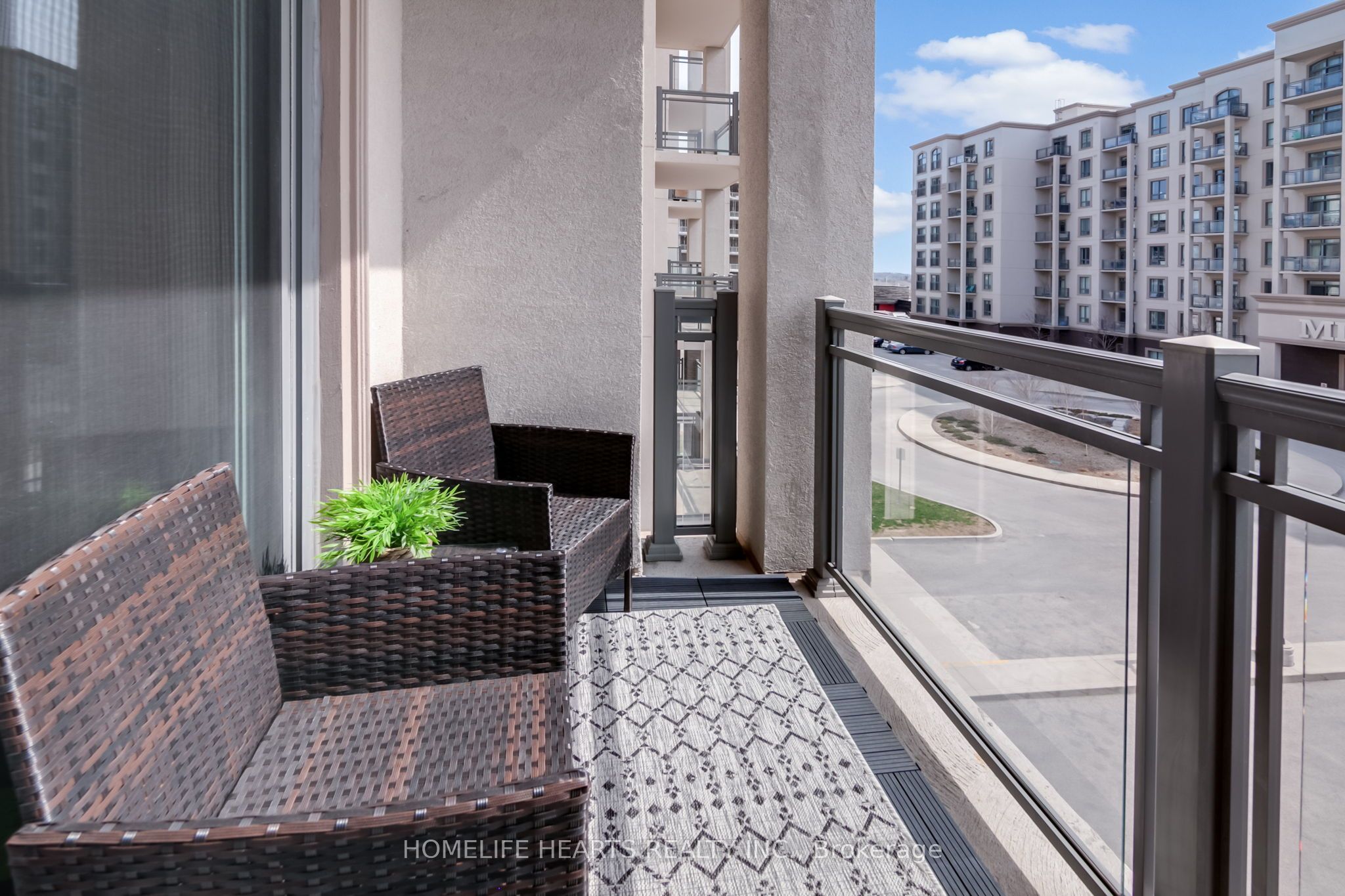 2486 Old Bronte Road, #303
