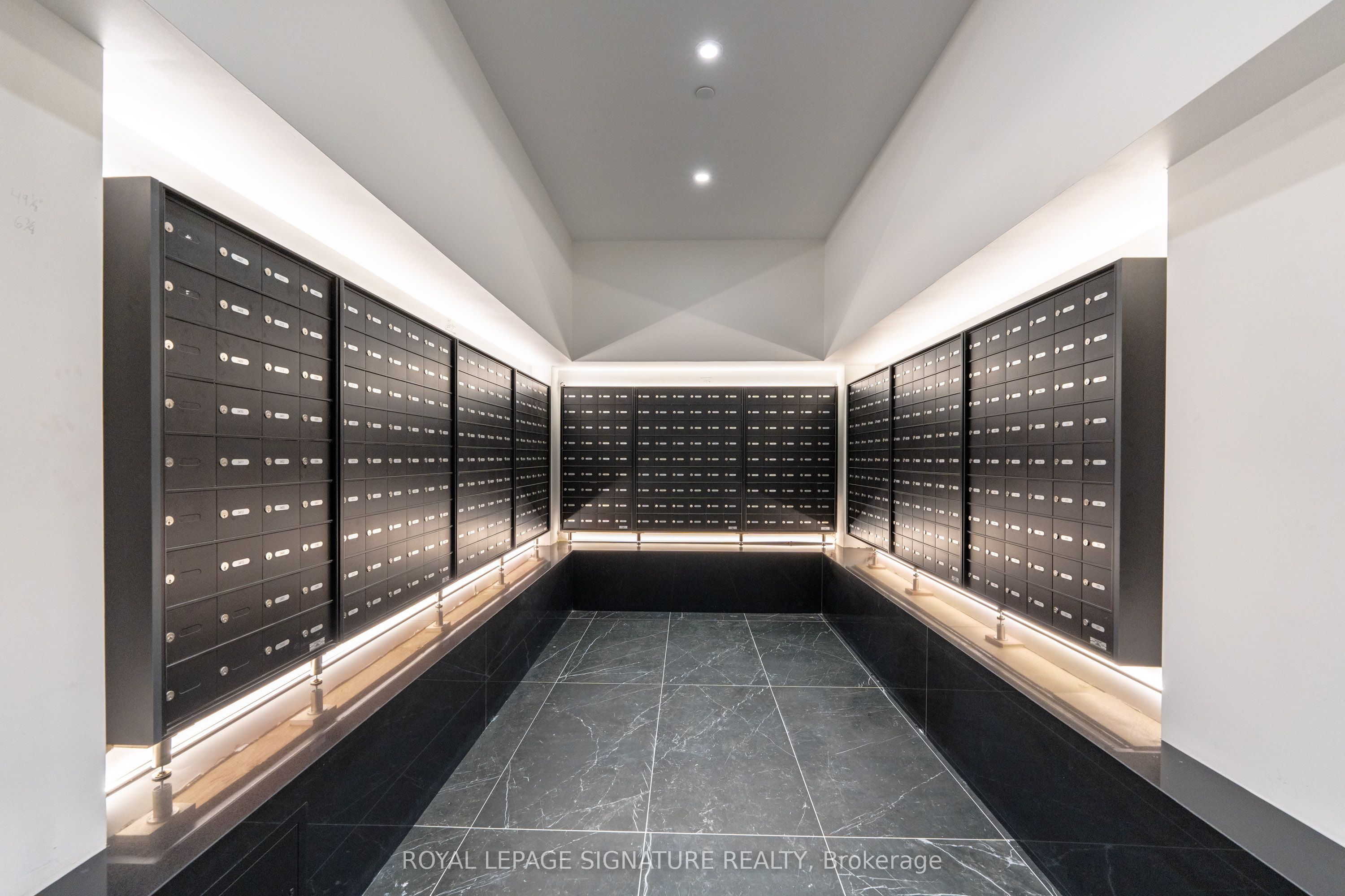 308 Jarvis Street, #2806