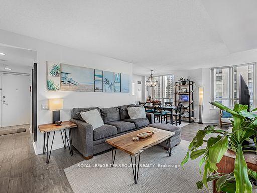 3 Bedrooms Condo at 15 Northtown, Toronto For sale