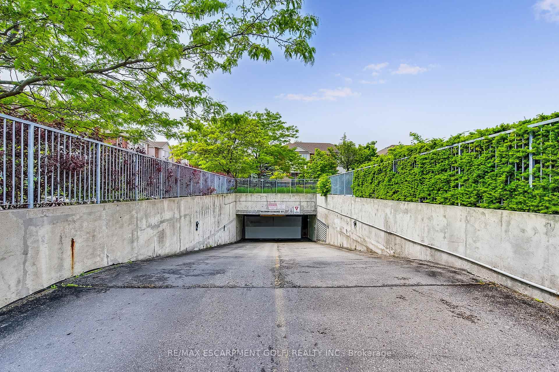 1 Bedroom Condo at 1359 Rathburn, Mississauga For sale