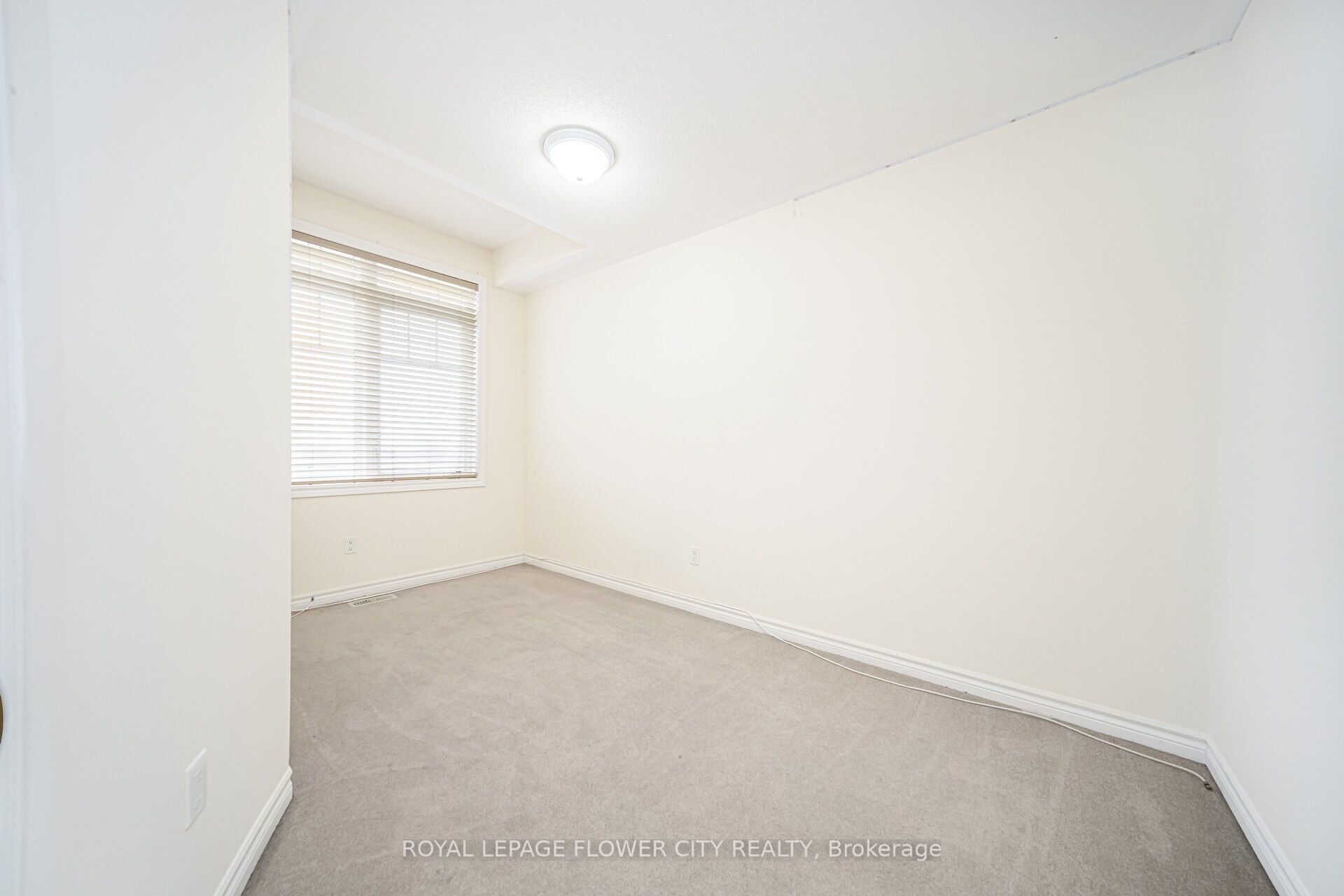 82 Magdalene Crescent