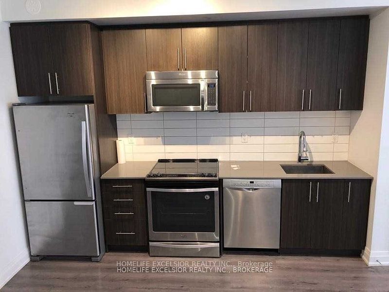 780 Sheppard