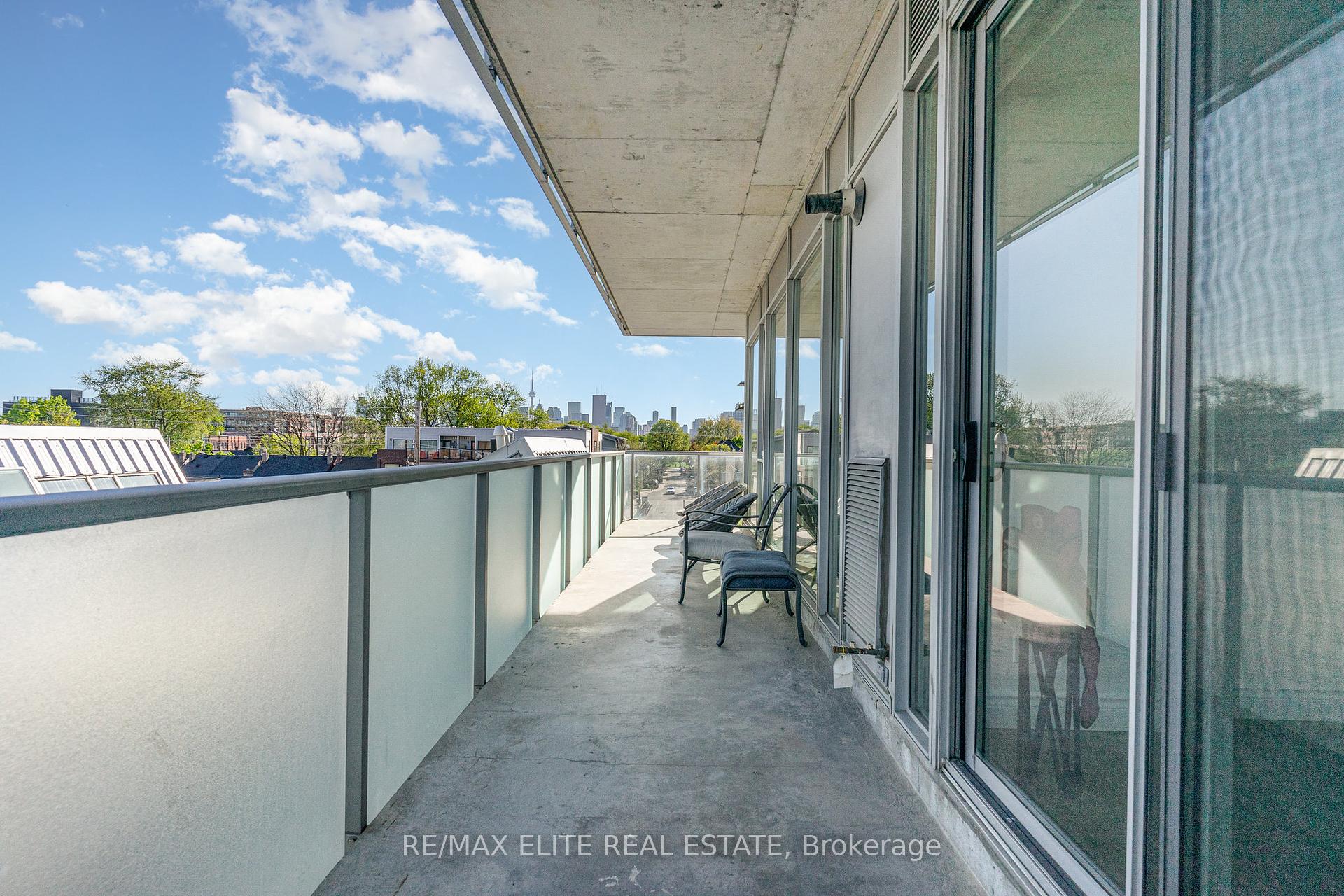 2 Bedrooms Condo at 201 Carlaw, Toronto For sale
