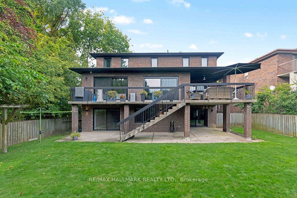 Full walkout basement with multiple entrances