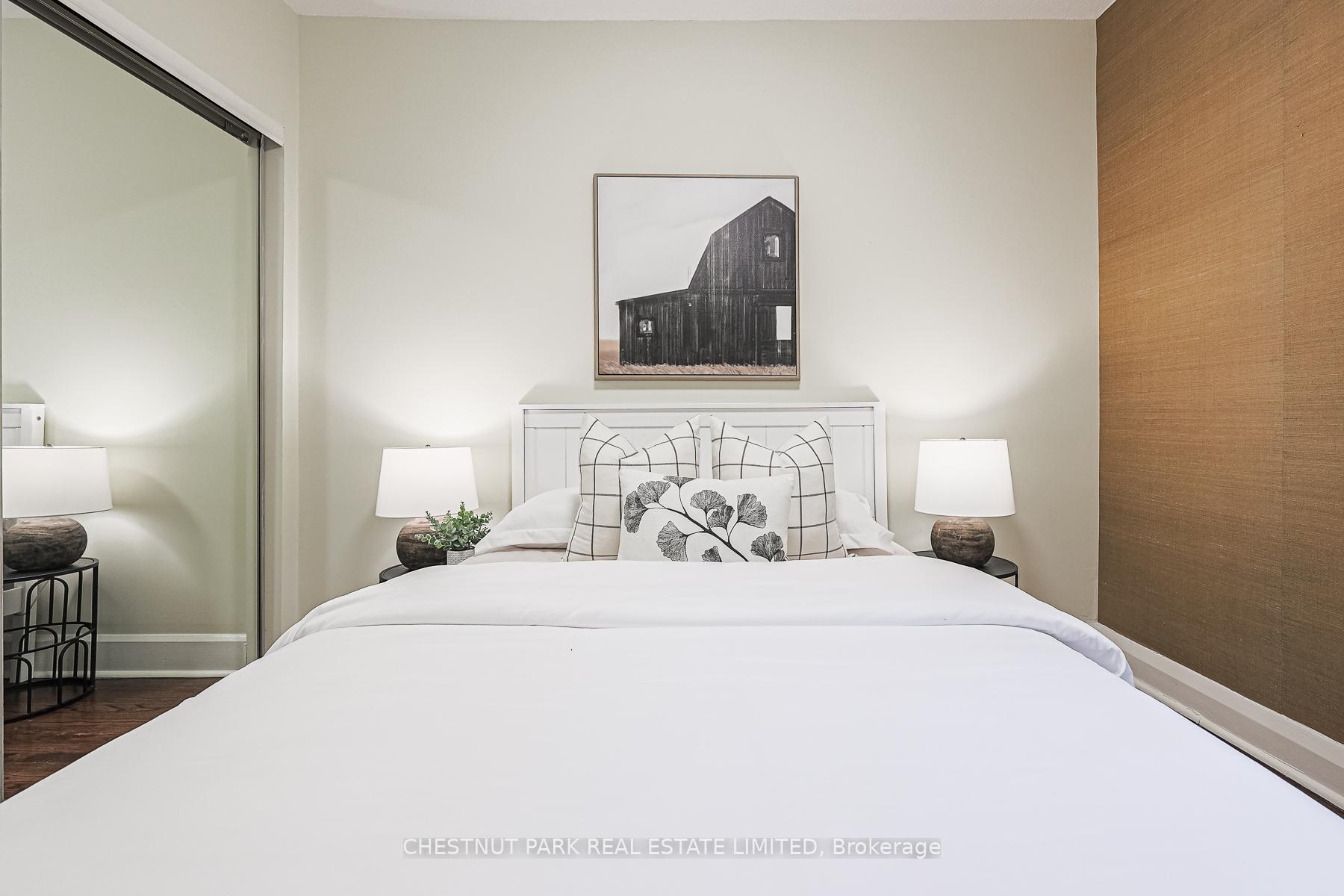 4 Bedrooms Condo at 480 Oriole, Toronto For sale