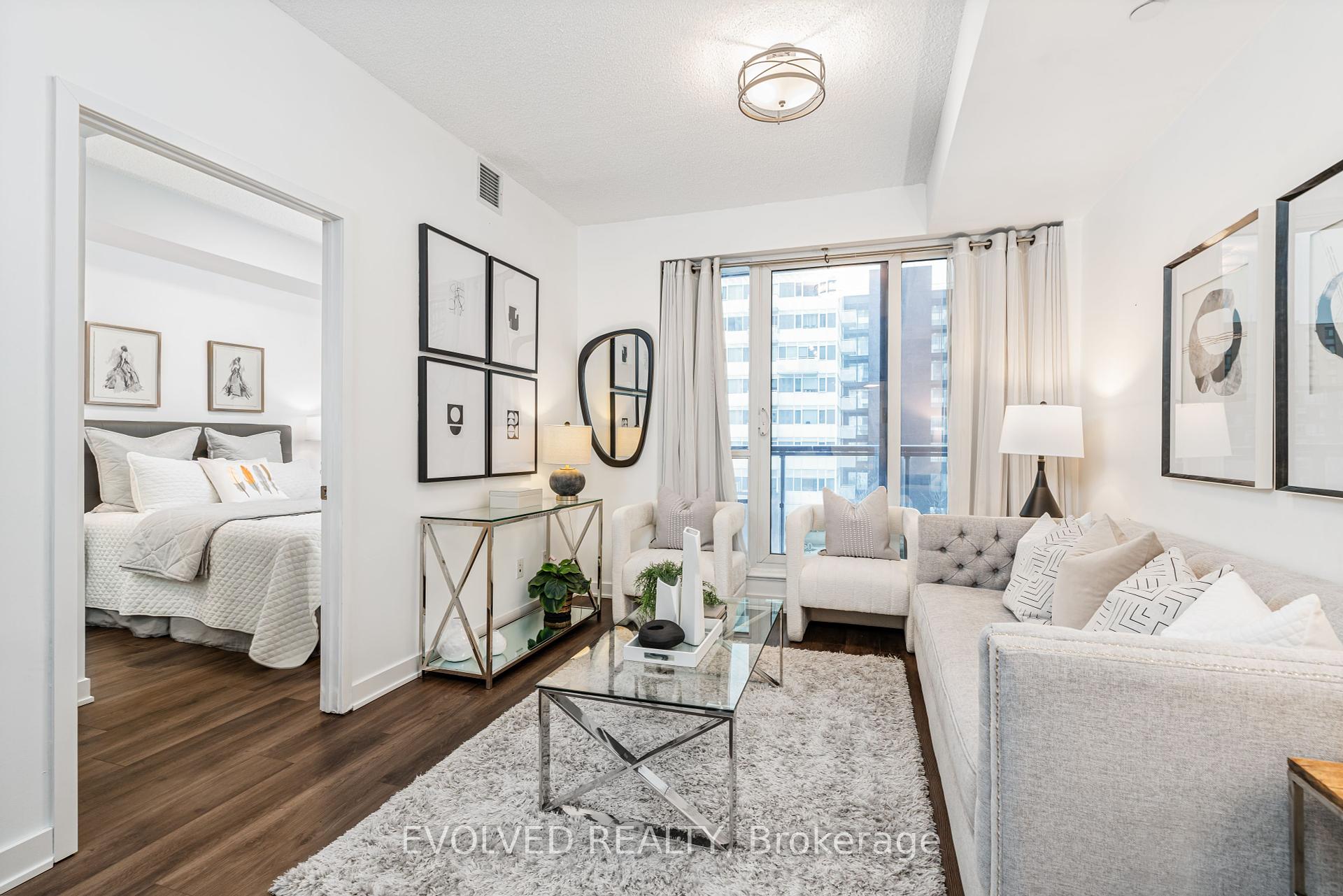 2 Bedrooms Condo at 55 Regent Park,  Toronto For sale