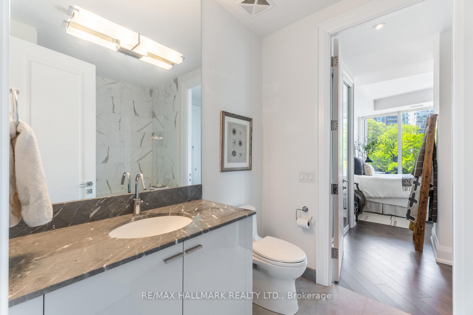 1 Bedroom Condo at 88 Davenport, Toronto For sale