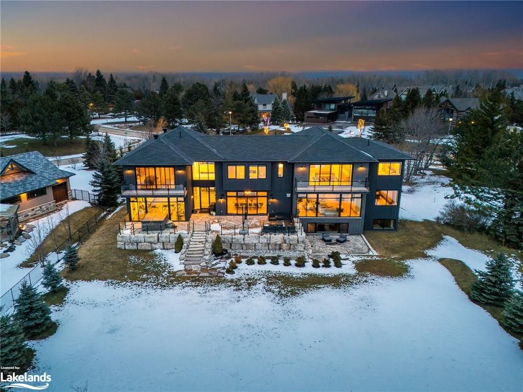 143 WYANDOT Court Blue Mountains Ontario L9Y 0S4