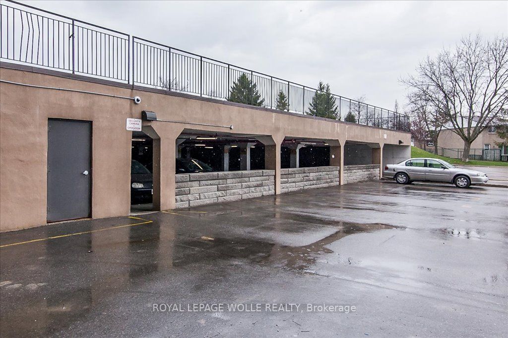 1100 Courtland Avenue E, #208