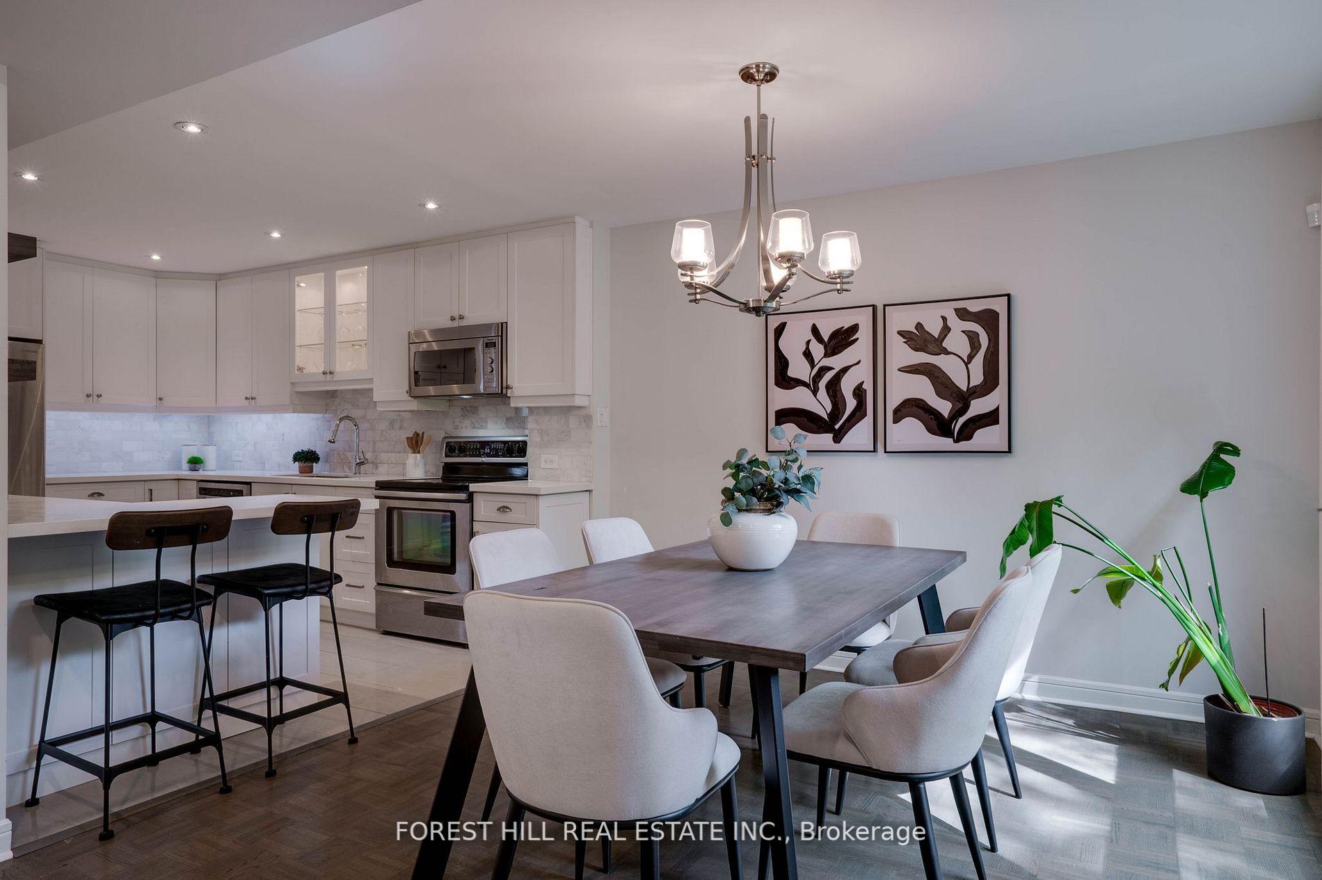 4 Bedrooms Condo at 11 Scenic Mill, Toronto For sale
