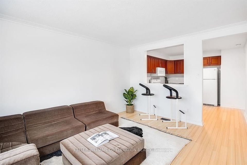 1547 Dupont