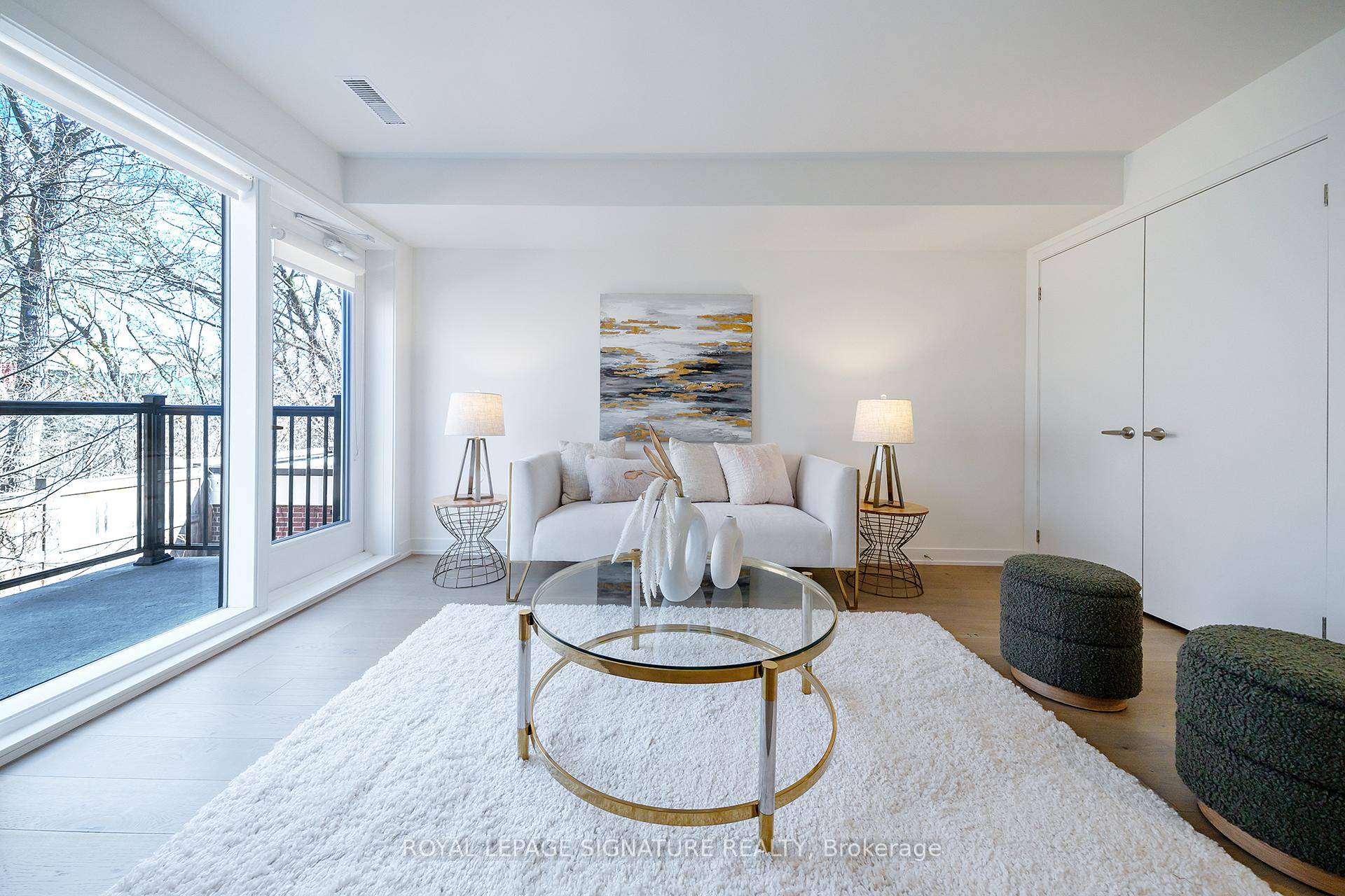 3 Bedrooms Condo at 110 Canon Jackson,  Toronto For sale