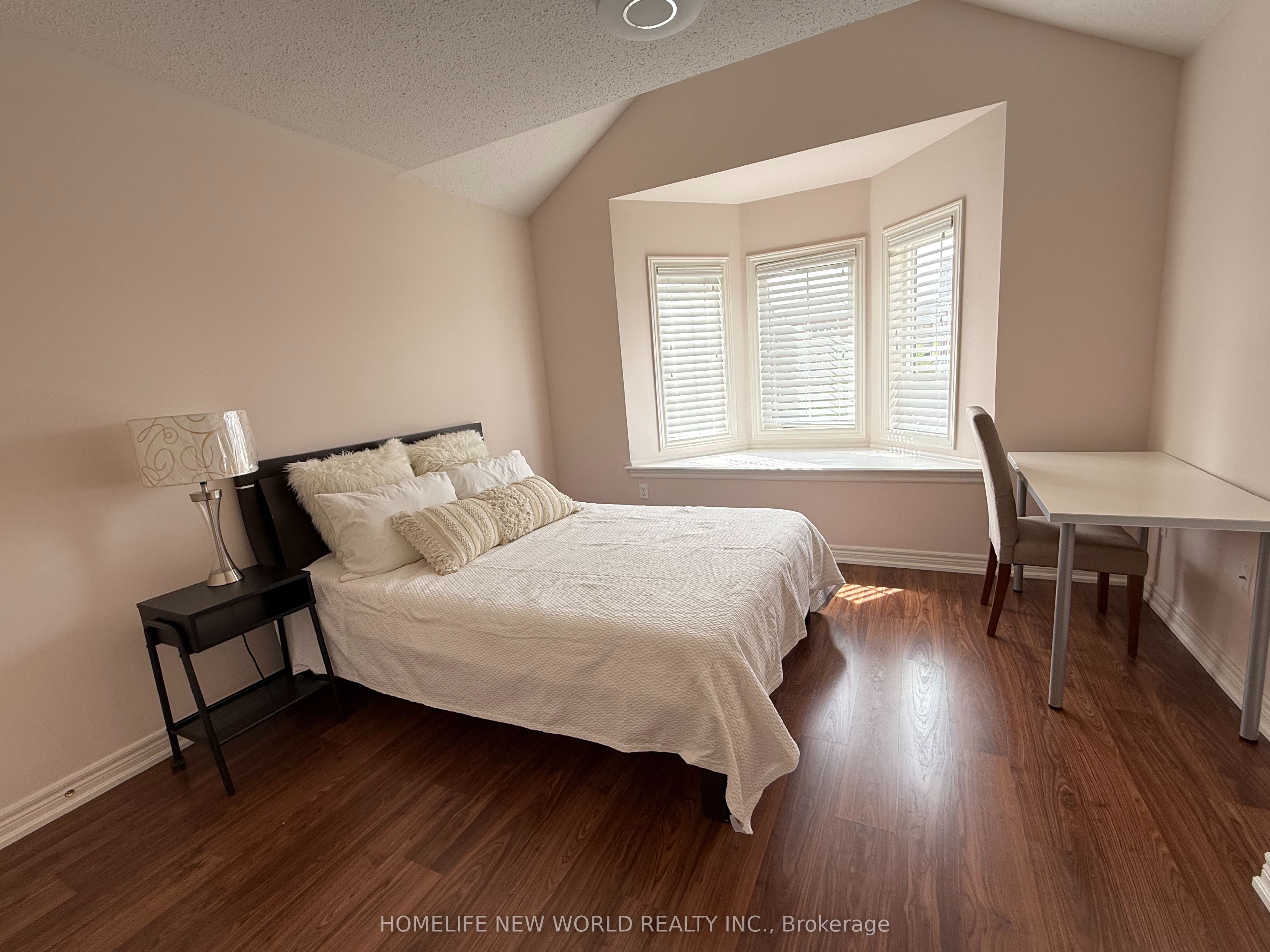 55 Frederick Stamm Crescent