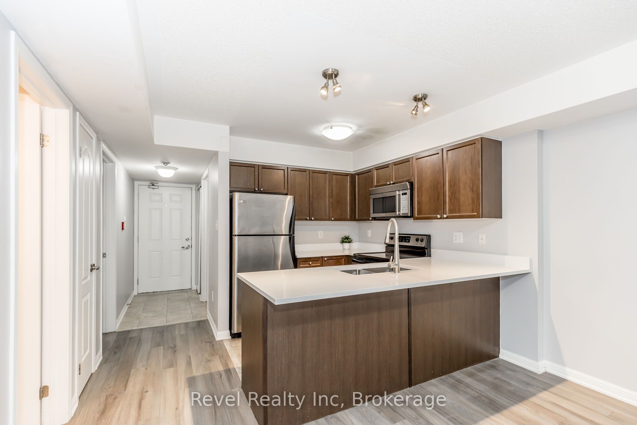 #213 - 50 MULLIGAN Lane, Wasaga Beach, ON L9Z 0C5