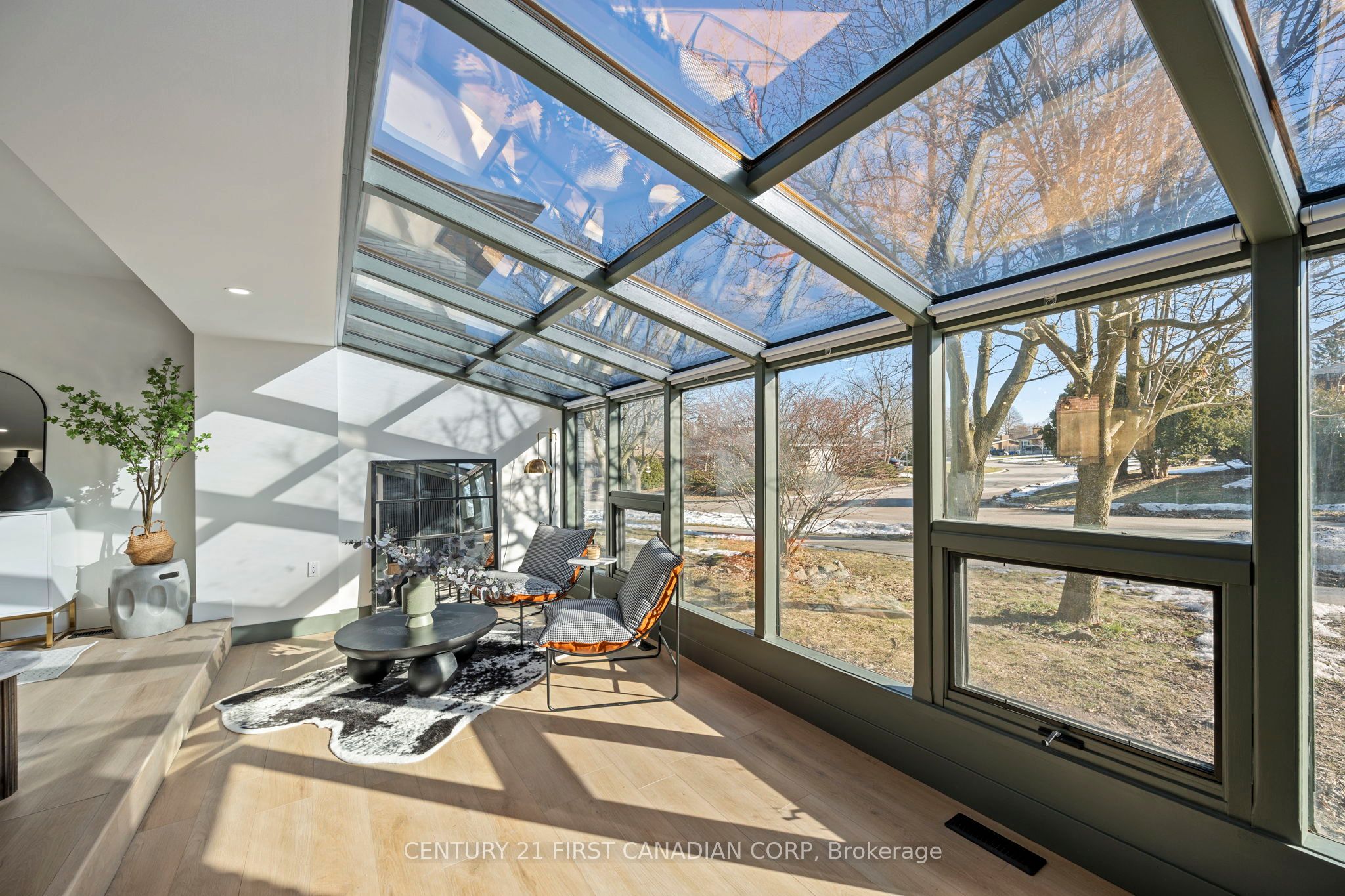 32 Stormont Drive, London South, ON N5Z 3Z5