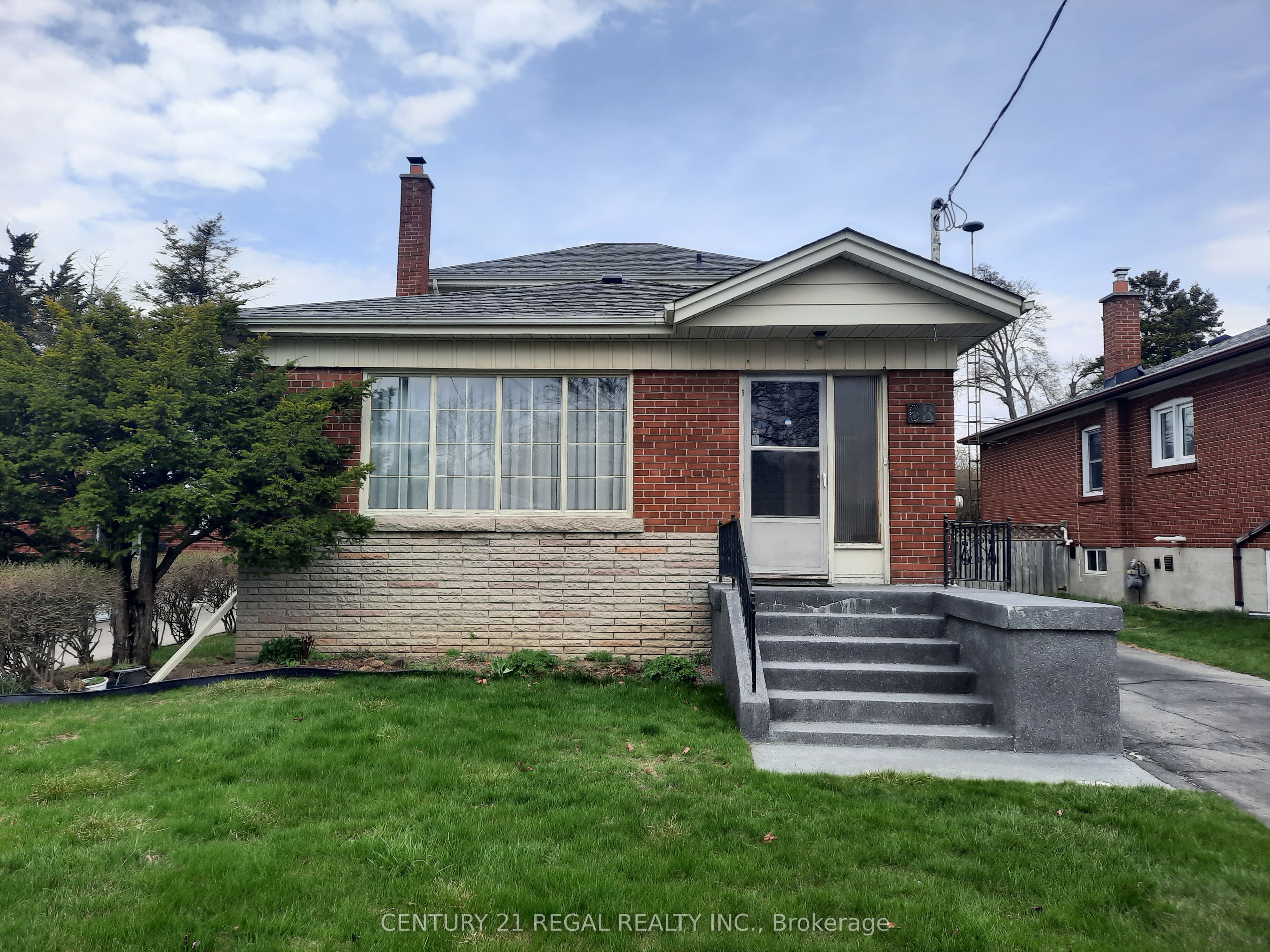 68 Blakemanor Boulevard, Toronto, ON M1J 2W5