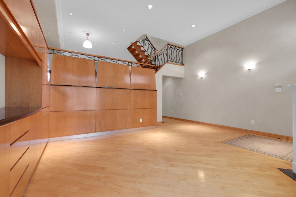 3348 Bayview Avenue I