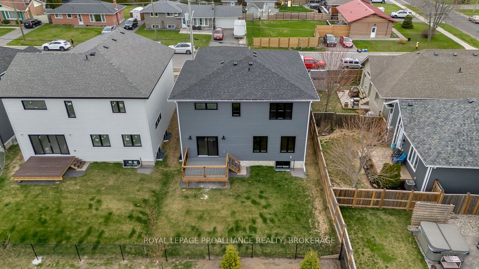 2 Park Crescent, Loyalist, ON K7N 0C2