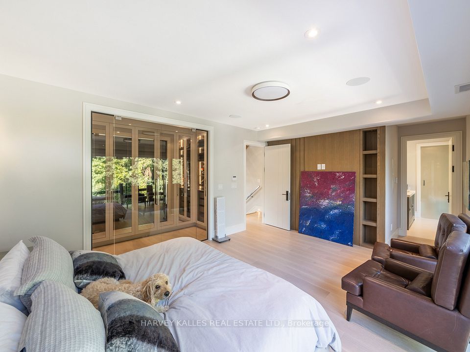 6 Hillholm Road