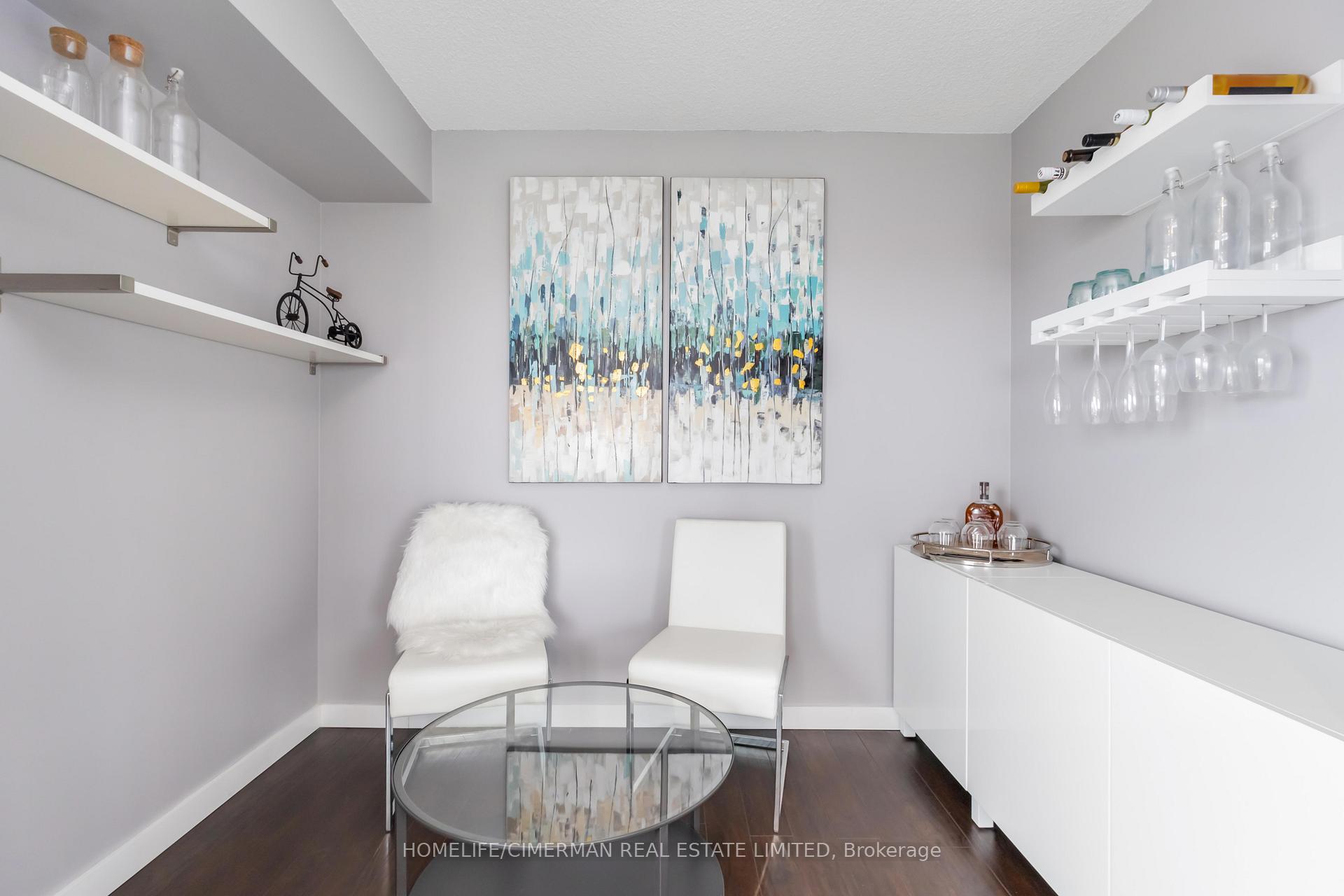 3 Bedrooms Condo at 120 Dallimore, Toronto For sale