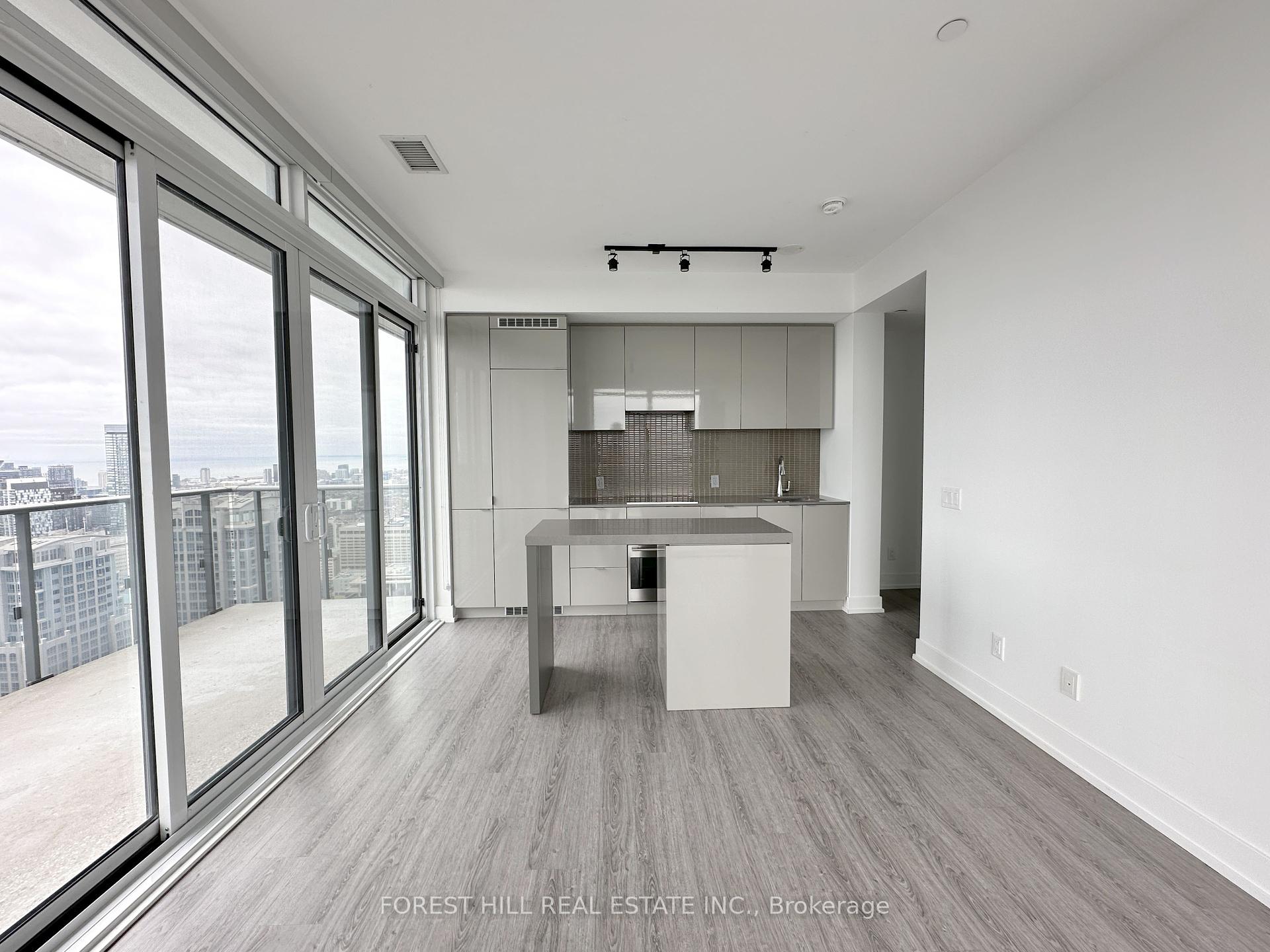 1 Bedroom Condo at 7 Grenville, Toronto For sale