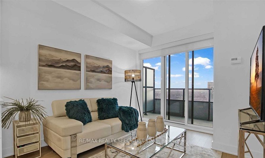 30 Shore Breeze Drive, #3714