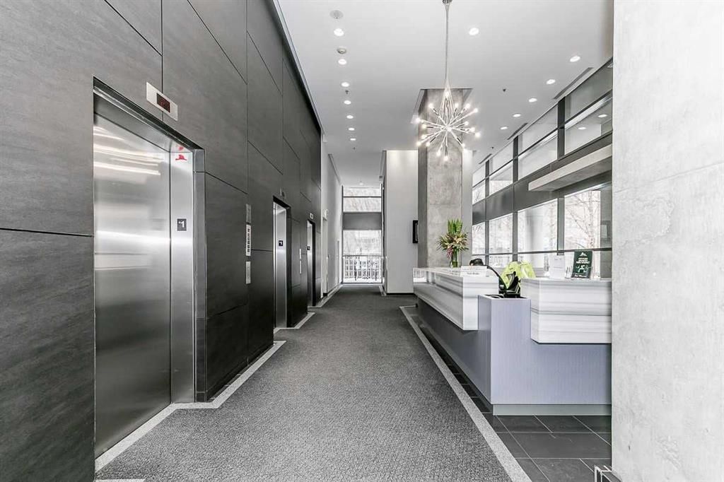 281 Mutual Street 1105