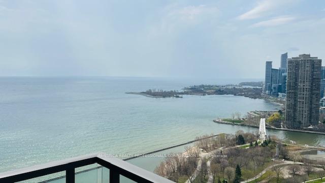3 Bedrooms Condo at 1928 Lakeshore,  Toronto For sale