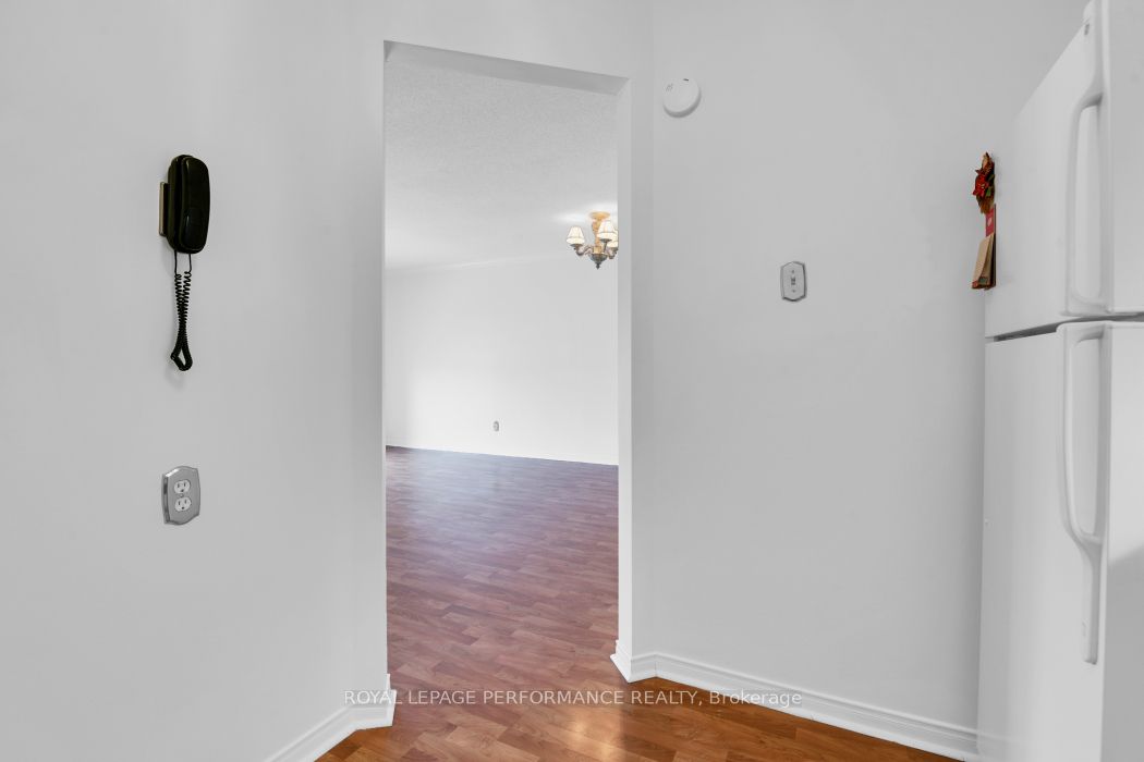 345 CENTRUM Boulevard W, #403
