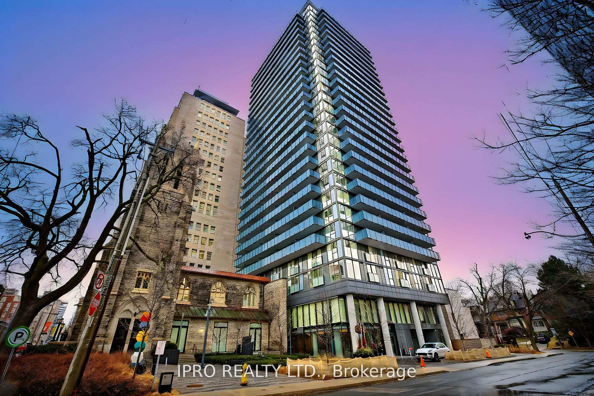 1 Bedroom Condo at 99 Foxbar, Toronto For sale