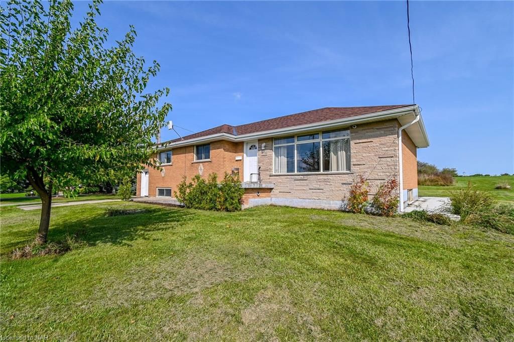 1153 RIDGE Road Hamilton Ontario L8J 2X5