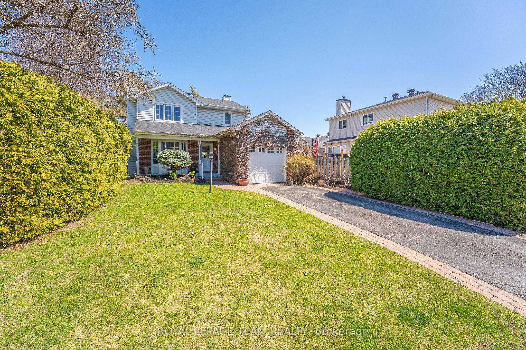 6 Hawley Crescent, Kanata, ON K2M 1T1