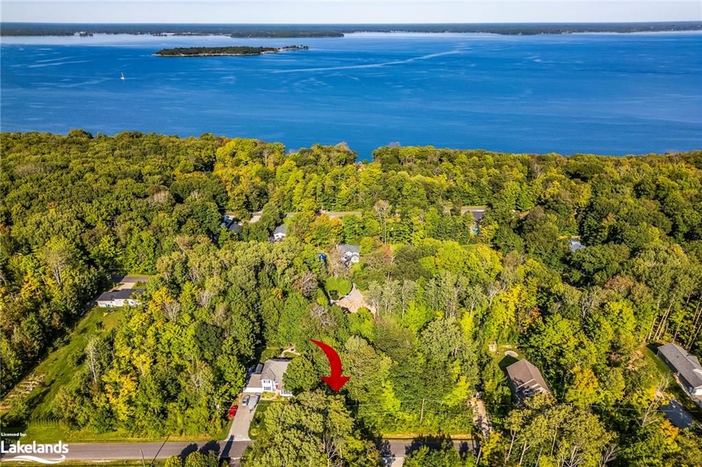81 WOZNIAK Road Penetanguishene Ontario L9M 1W6