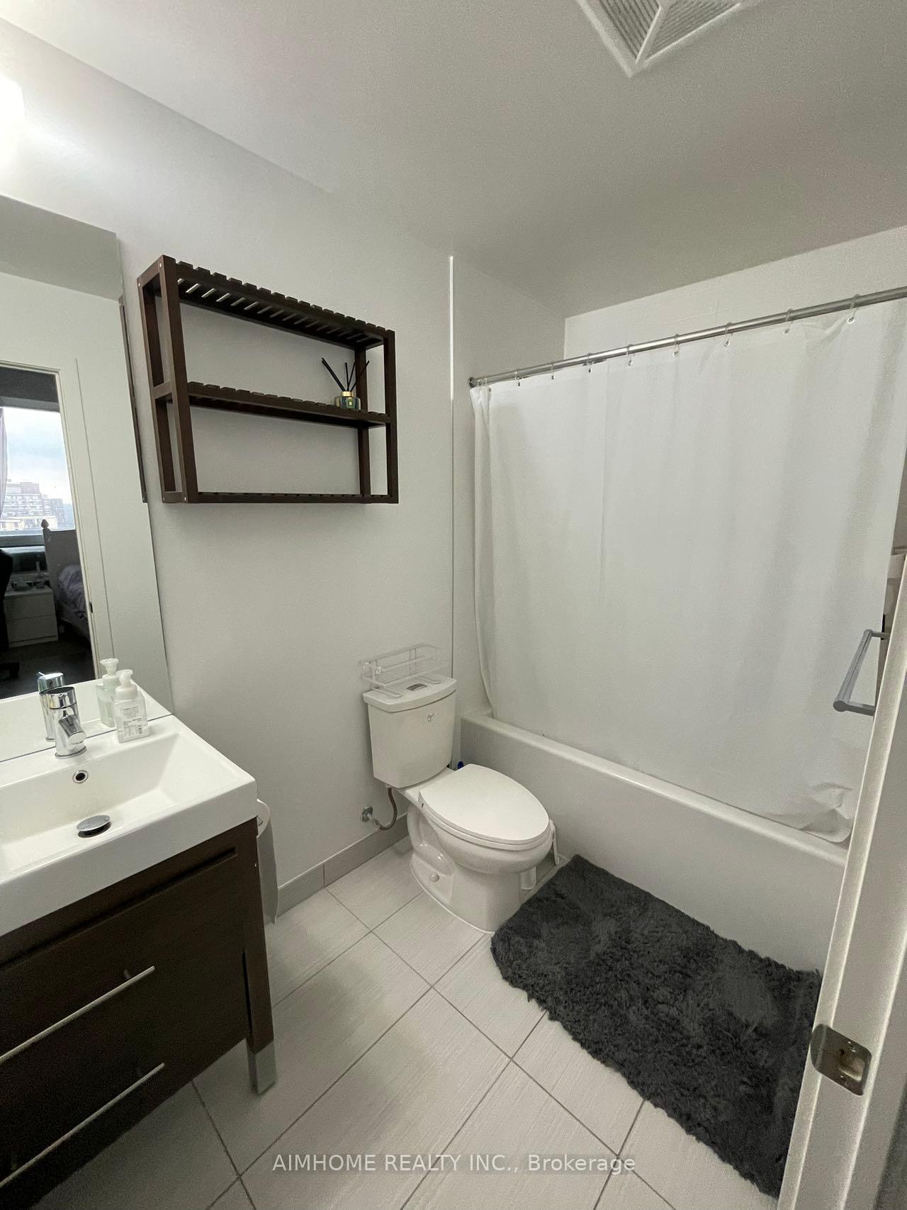 2 Bedrooms Condo at 66 Forest Manor, Toronto For sale