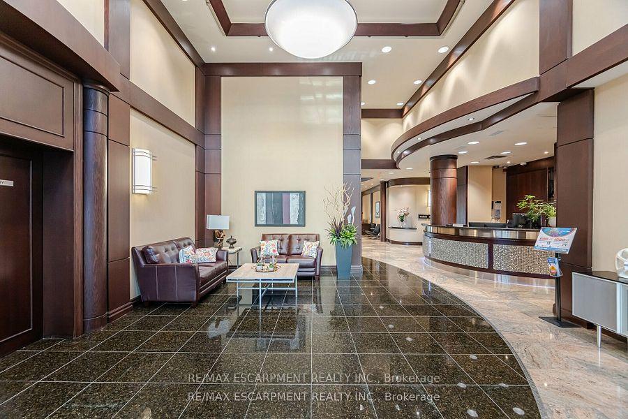 1 Bedroom Condo at 335 Rathburn, Mississauga For sale